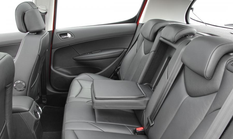  Peugeot 308 GT 2008 года  (фото 59 из 101)